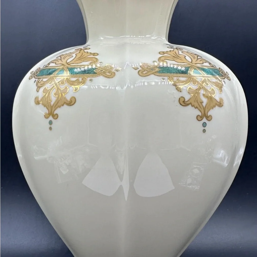 Lenox Collectible Porcelain Catalan Vase 8” Made in USA Gold Green Retired‎